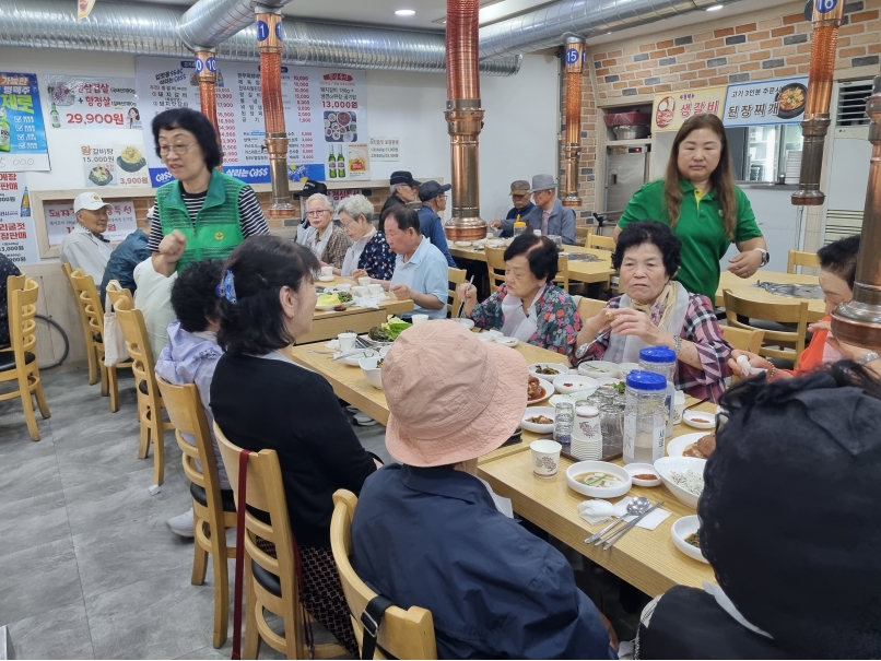 새마을지도자 연수3동 협의회, ‘알밤 나눔 행사’ 개최